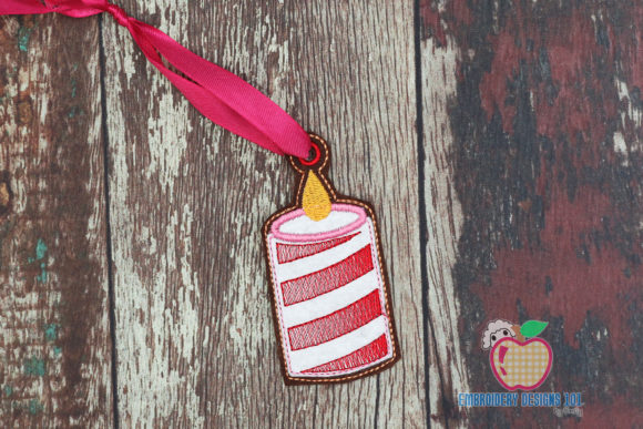 Review: Christmas Decoration with Candles Embroidery Design